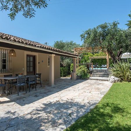 Villa Apleton Kassiopi Ngoại thất bức ảnh
