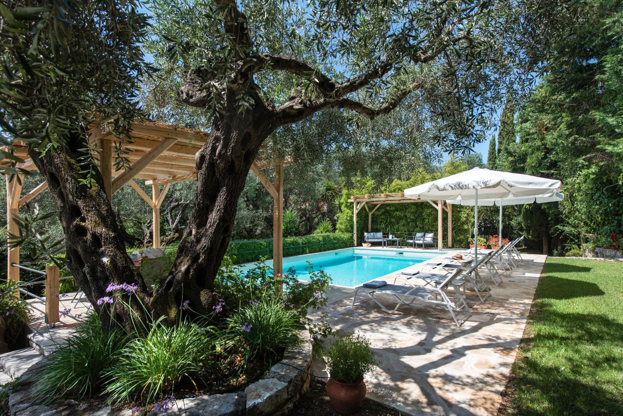 Villa Apleton Kassiopi Ngoại thất bức ảnh
