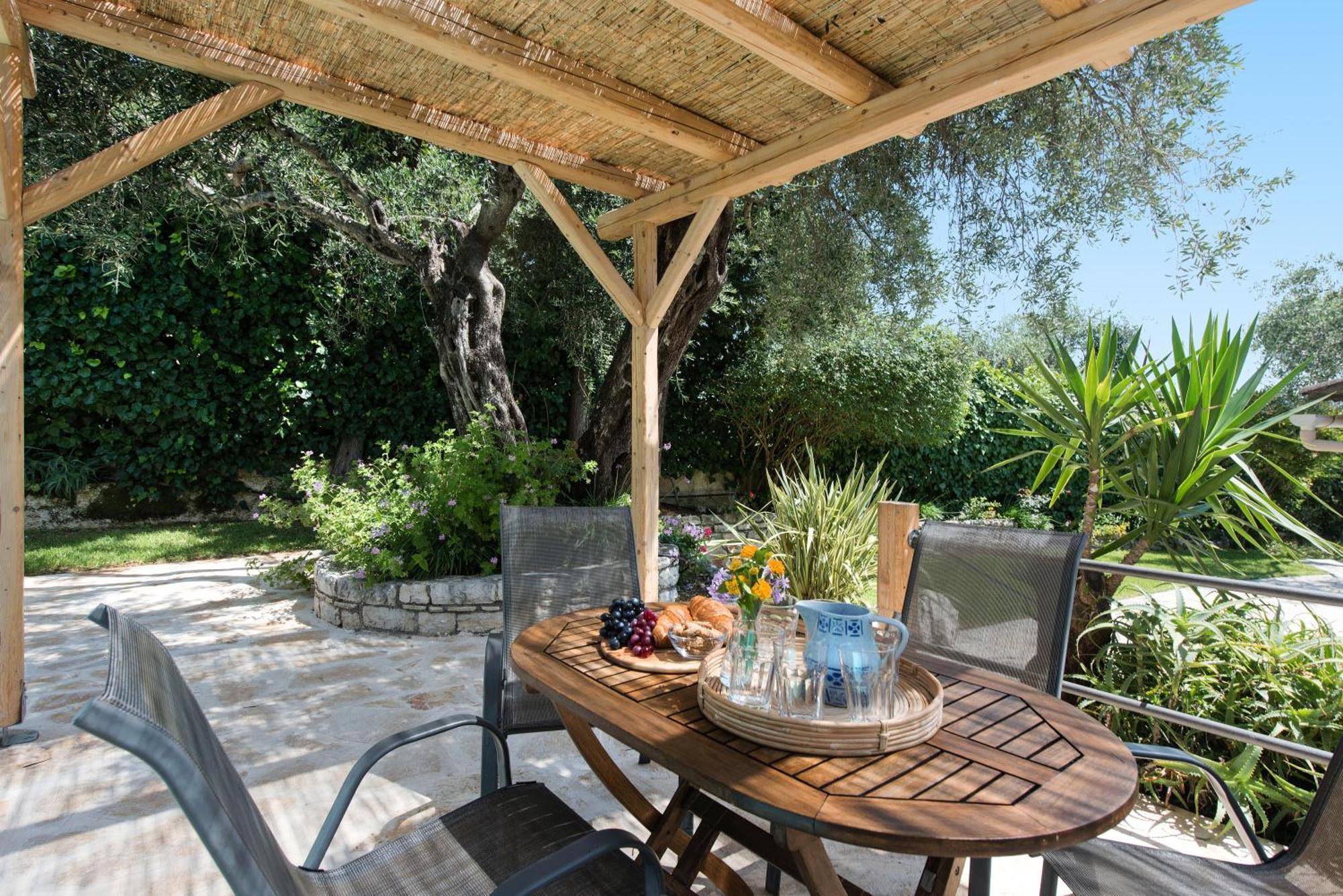Villa Apleton Kassiopi Ngoại thất bức ảnh
