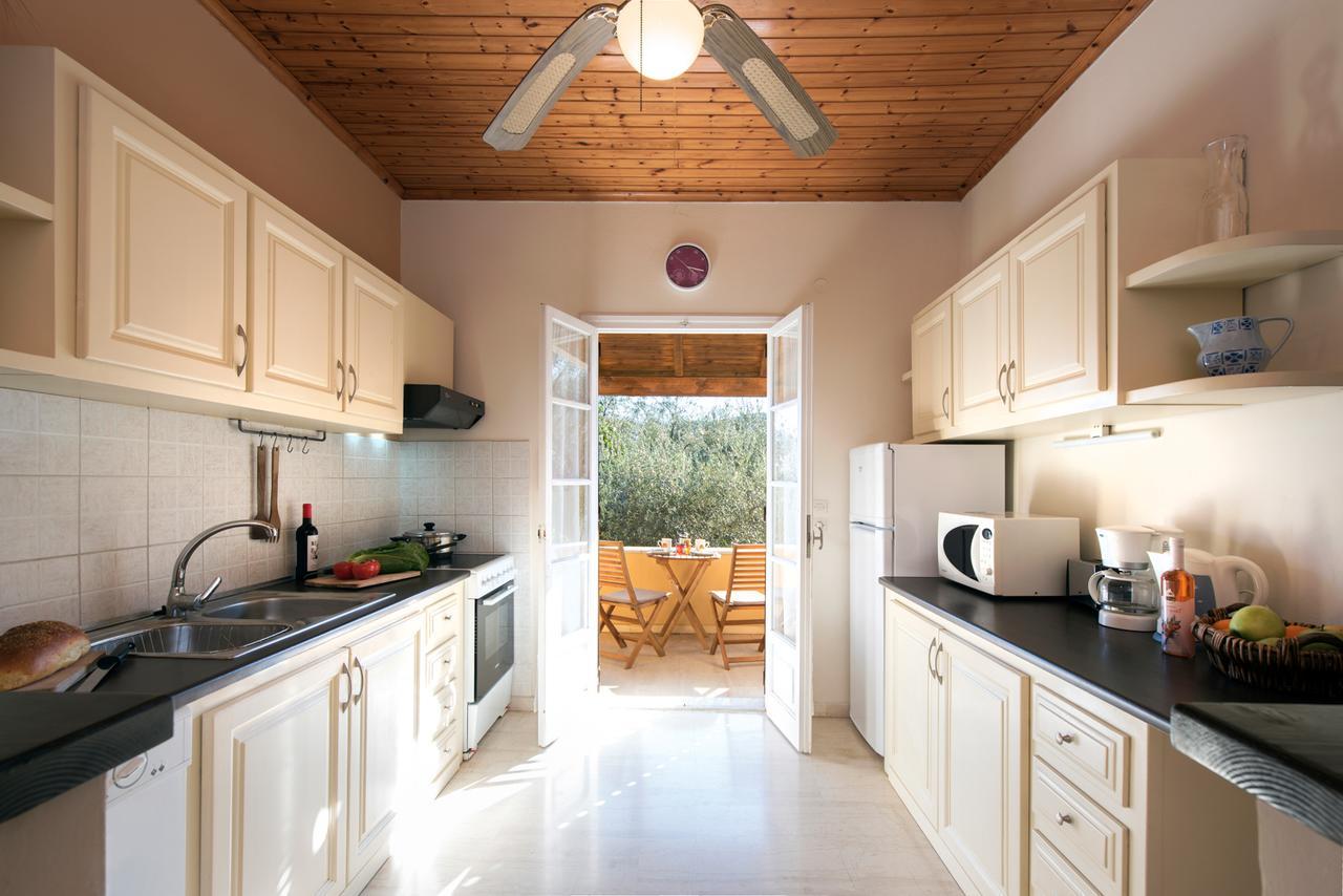 Villa Apleton Kassiopi Ngoại thất bức ảnh